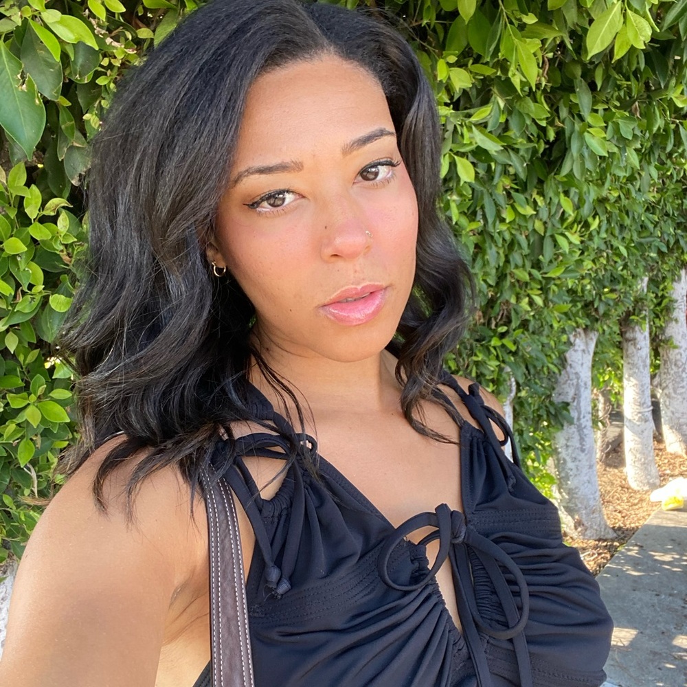 Meet your Posher, Arielle